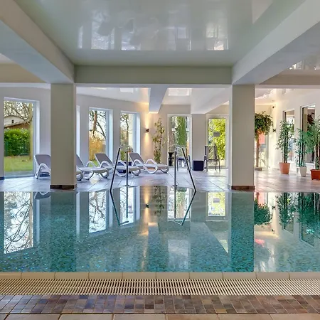 Ostseeresidenz Gorki- Park - 19 Mit Wellness Und Schwimmbad 아파트 제바트헤링스도르프